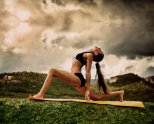 hamstring yoga drop knee
